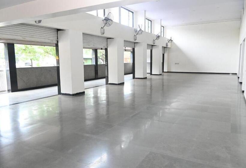 בית מלון כפרי Pritam Park