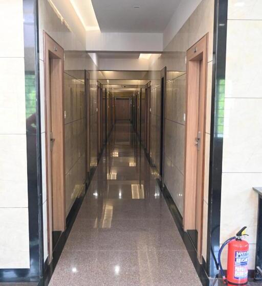 فندق Pritam Park