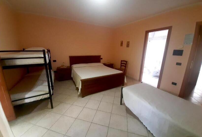 ホテル Residenza Rurale L Antico Castagneto