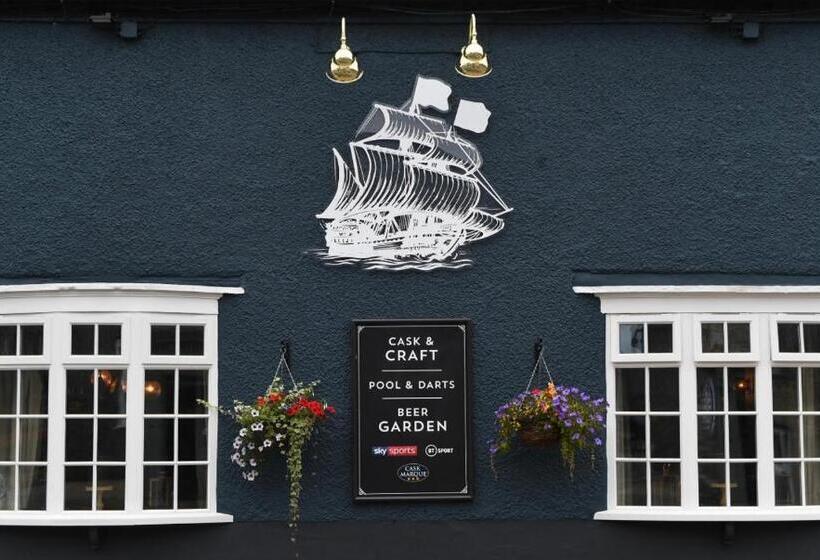 فندق The White Bear