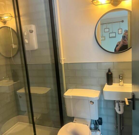 فندق The White Bear