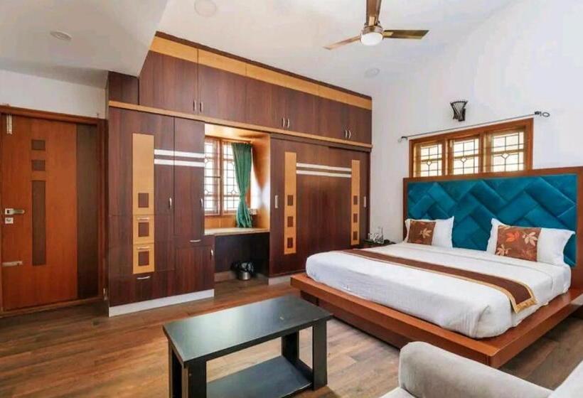 בית מלון כפרי Tulip Villa