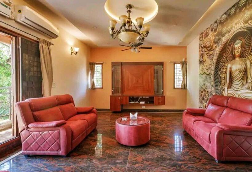 בית מלון כפרי Tulip Villa