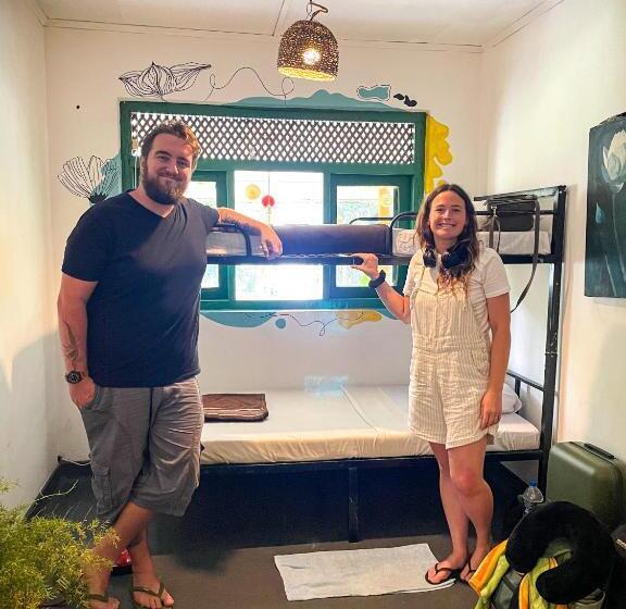 Mad Monkey Hostel And Lounge