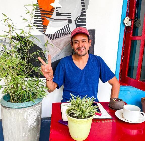 Mad Monkey Hostel And Lounge