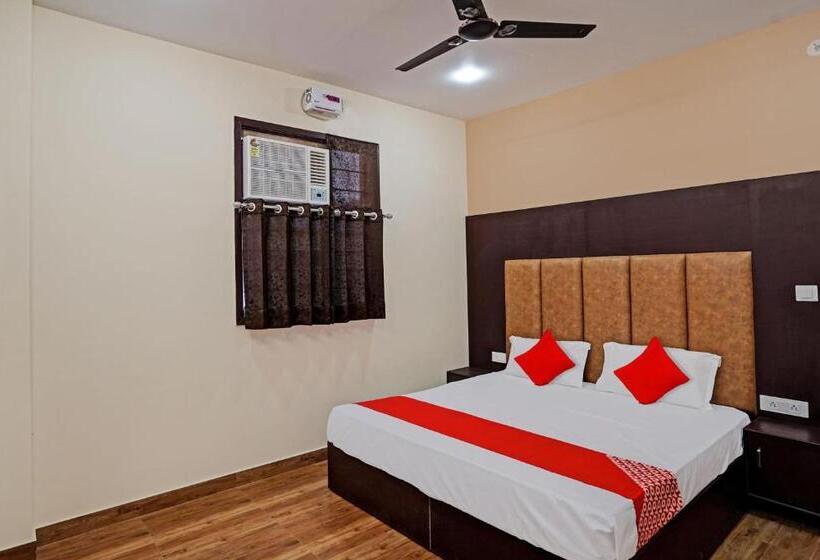 Oyo Flagship Hotel Lotus Highway Inn