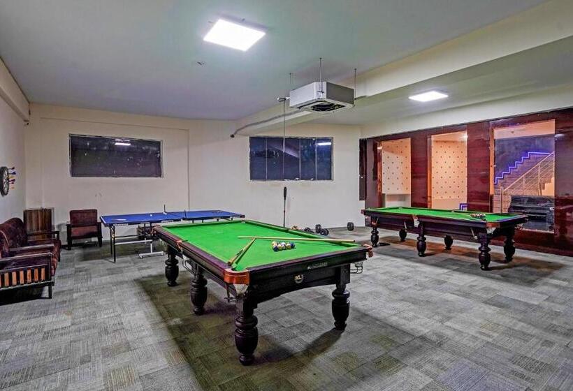 Collection O Riveria Resort