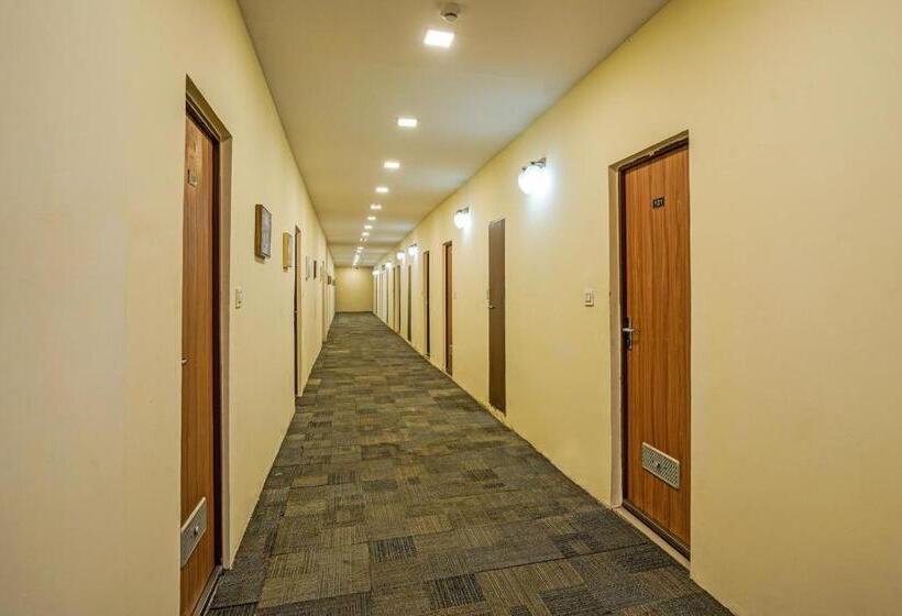 Collection O Riveria Resort