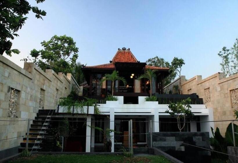 Пансион Villa Alcheringa Yogyakarta