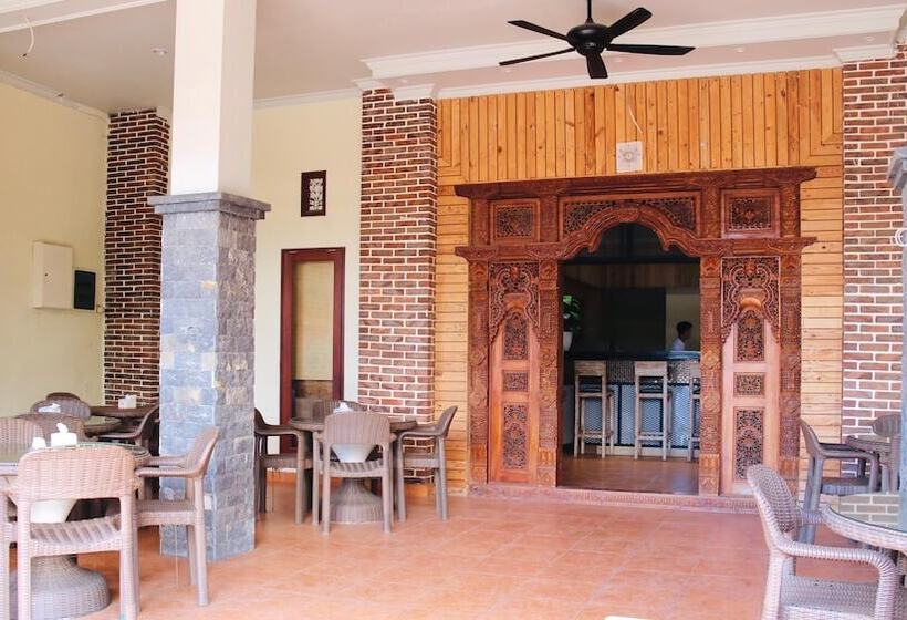 הוסטל Vamana Bangsal