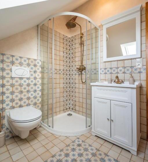 הוסטל Zámeček   Chateau Lány   Depandance Stroodel