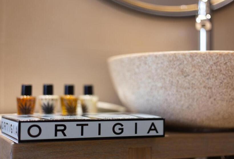 مبيت وإفطار Corte Rossetti Relax Assoluto E Luxury Urban Spa