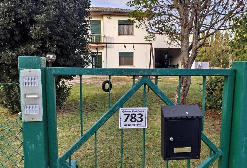 ベッドアンドブレックファースト Le Ballerine