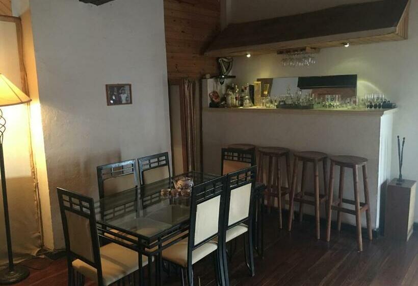 Bed and Breakfast Le Fumoir De L  Artisan Guest House