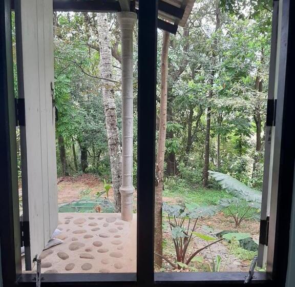 Bed and Breakfast Belihuloya Bliss Lodge And Cafe