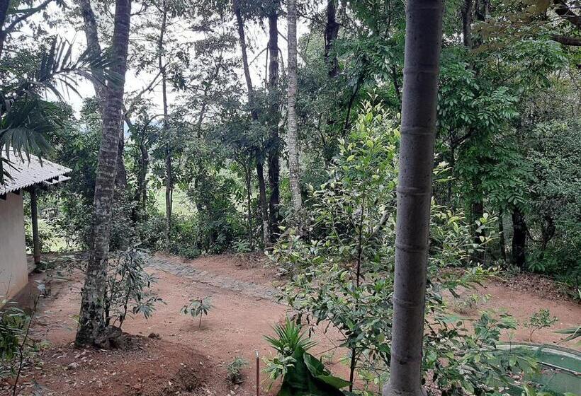 Bed and Breakfast Belihuloya Bliss Lodge And Cafe