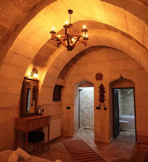 تختخواب و صبحانه Stone Owl Otel & Restaurant