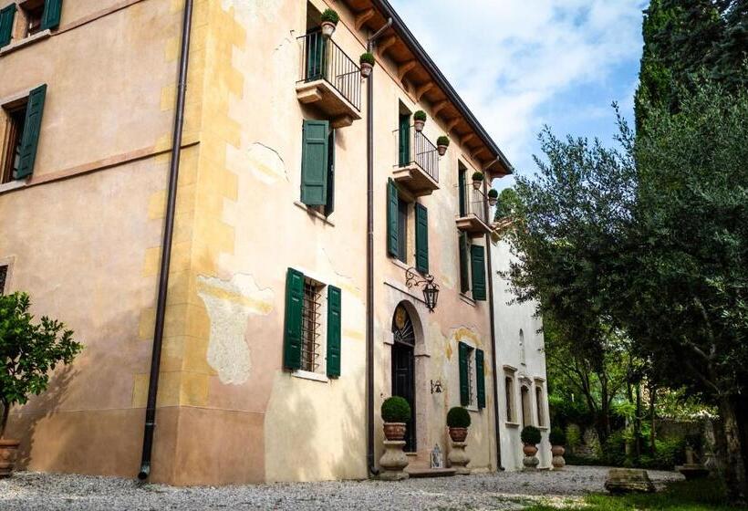 Bed and Breakfast Villa Carrara La Spada