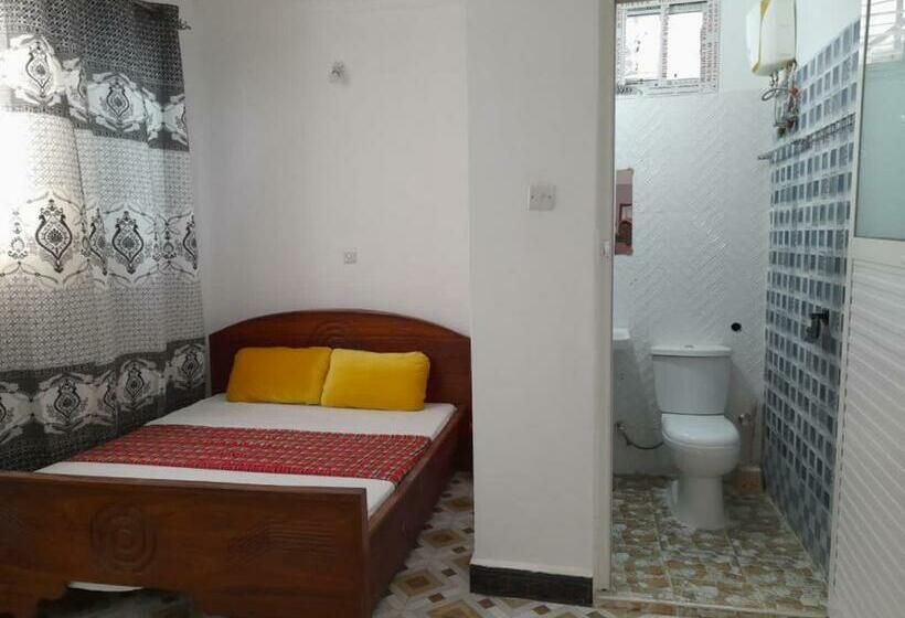 مبيت وإفطار Z,raha Leo Swahili Experience