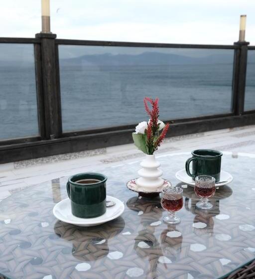 בית מלון כפרי Black Lotus İzmir