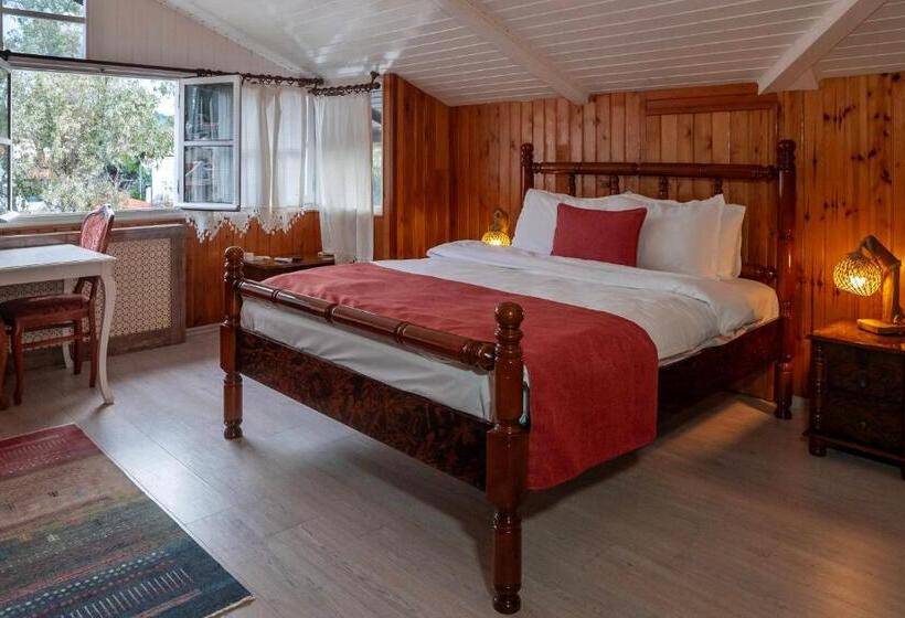 בית מלון כפרי Black Lotus İzmir