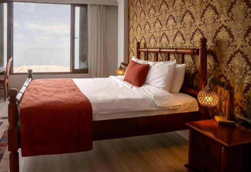 בית מלון כפרי Black Lotus İzmir