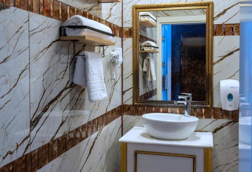 בית מלון כפרי Black Lotus İzmir