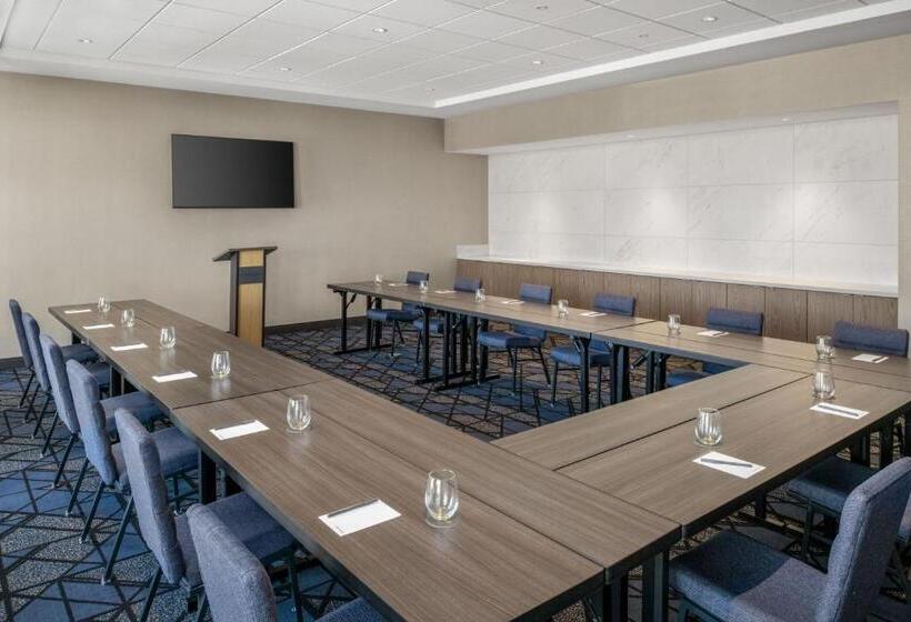 فندق Courtyard By Marriott Pocatello