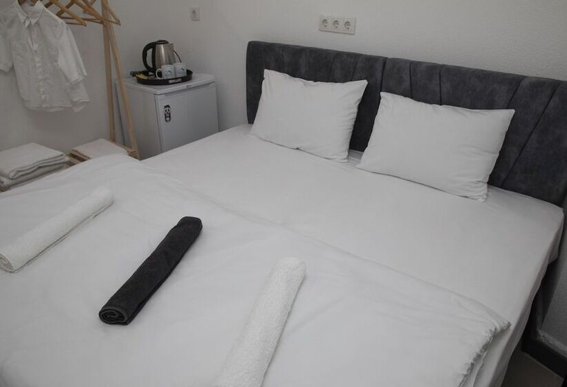 מלון כמוסות Noya Suites