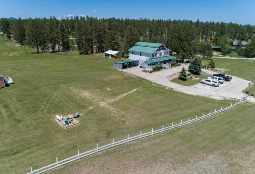 בית מלון כפרי Eagle’s Landing Lodge