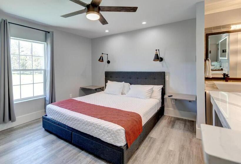 בית מלון כפרי Eagle’s Landing Lodge