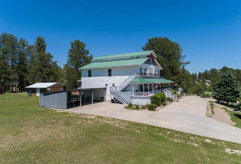 هتل Eagle’s Landing Lodge