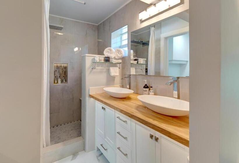 בית מלון כפרי Eagle’s Landing Lodge