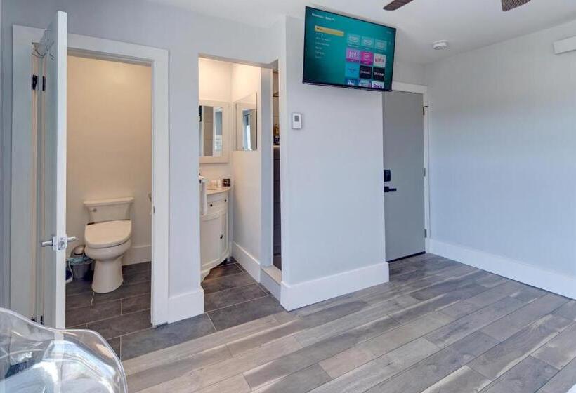 هتل Eagle’s Landing Lodge