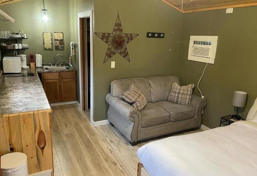 בית מלון כפרי Eagle’s Landing Lodge