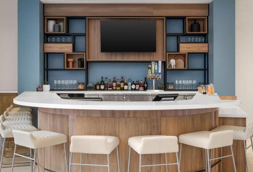 فندق Element Springfield South