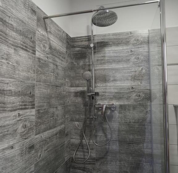 فندق Lake Residence