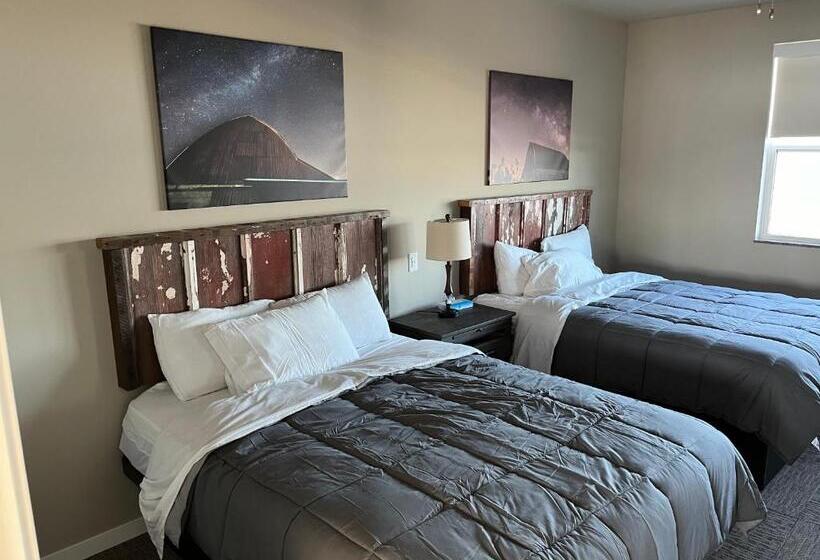 فندق Luckys Lodge