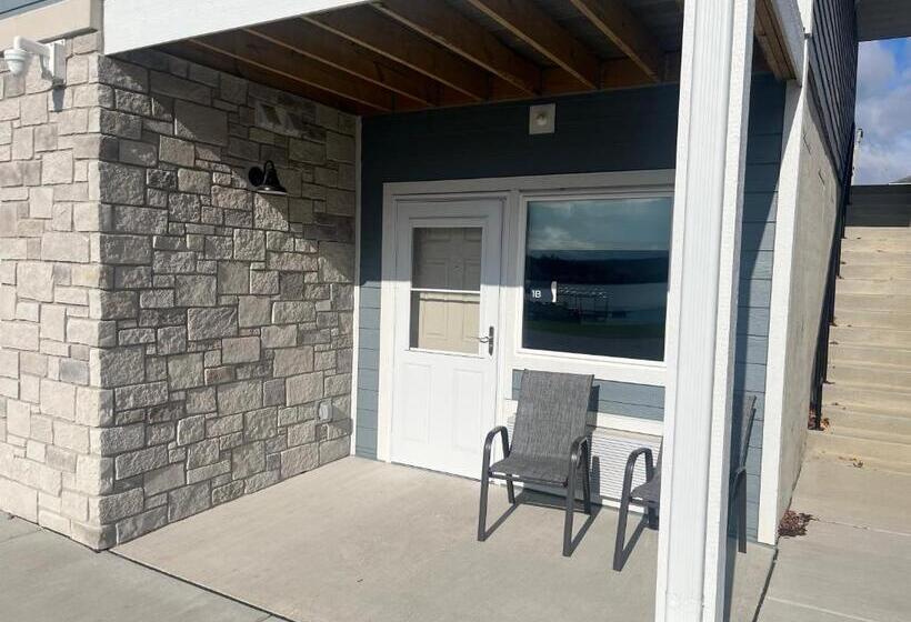 فندق Luckys Lodge