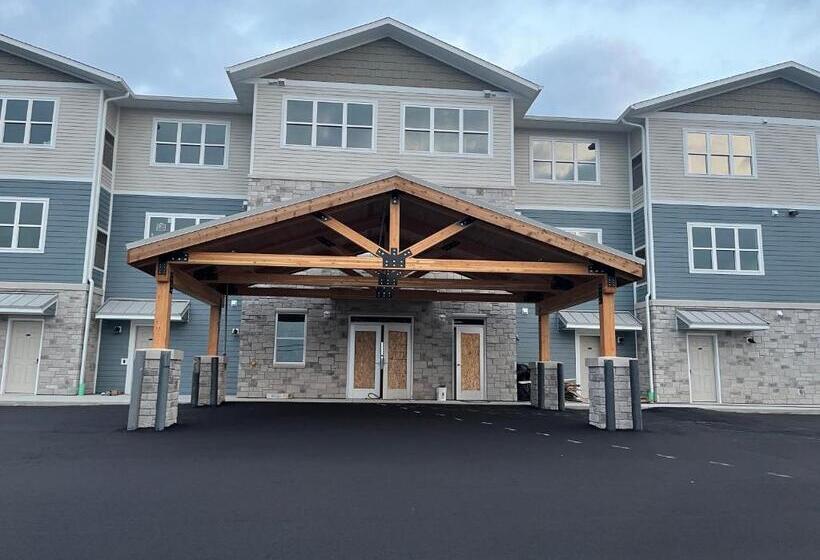 فندق Luckys Lodge