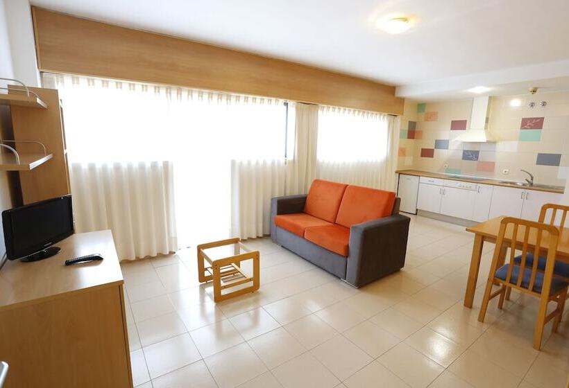 בית מלון כפרי Micampus Lugo Student Residence