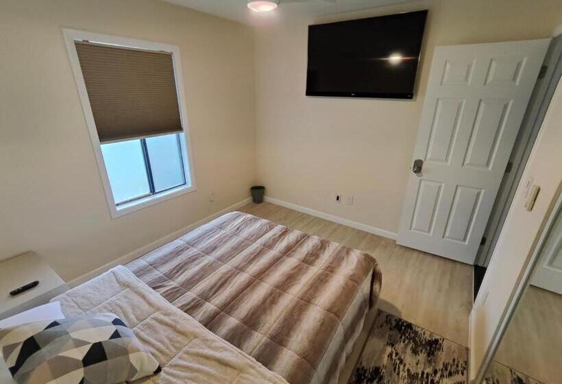 هتل Modern/retro Condo