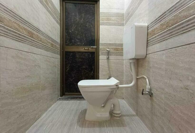 בית מלון כפרי Oyo Flagship Gorakhpur Guest House