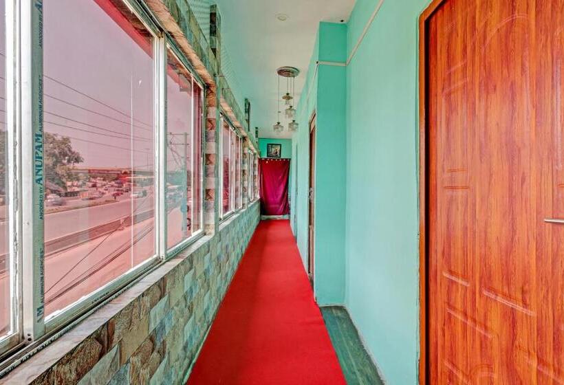 ホテル Oyo Flagship The Mast Guest House