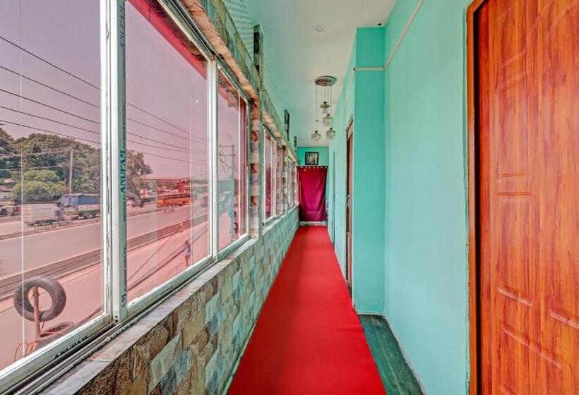 ホテル Oyo Flagship The Mast Guest House