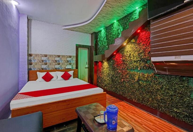 ホテル Oyo Flagship The Mast Guest House