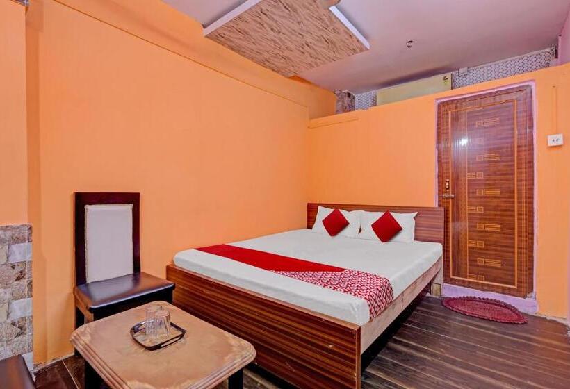 ホテル Oyo Flagship The Mast Guest House