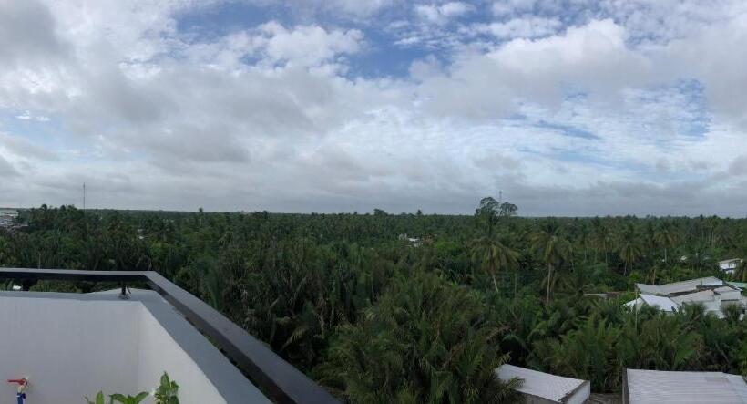 هتل Khách Sạn Vinhomes Huỳnh