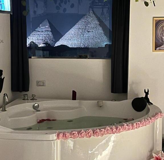 Jacuzzi Pyramids View 5