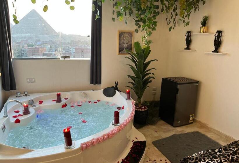 Jacuzzi Pyramids View 5